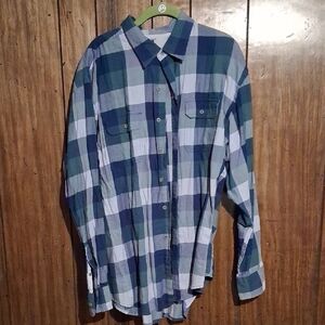 Izod Green and White Checkered Casual Shirt